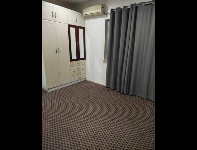 2 BEDROOM PROPERTY TO RENT IN OVERPORT